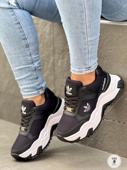 TENIS ADI PARA DAMA